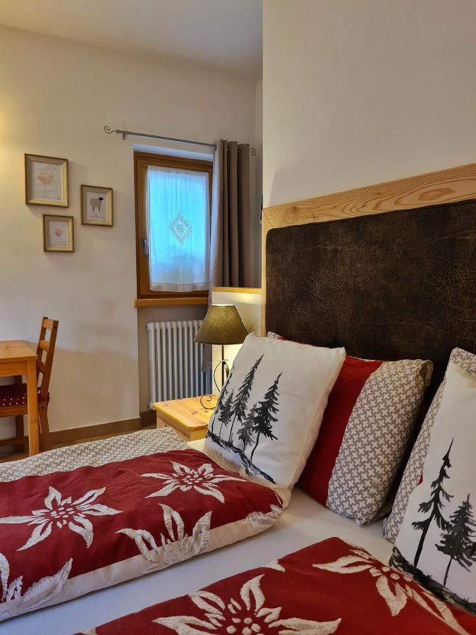 B&B Ai Larici Bocenago Екстериор снимка